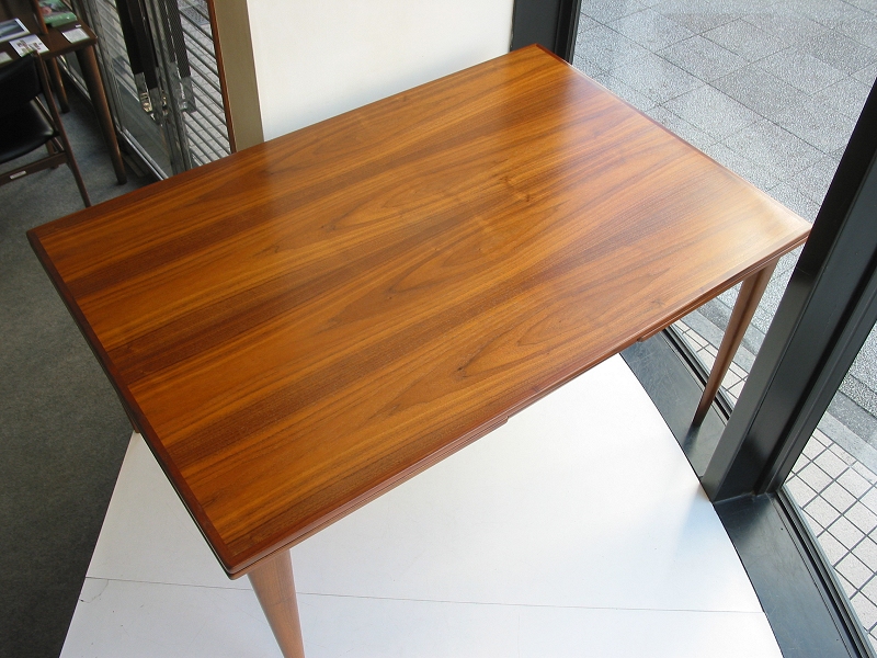 N.O.Moller / J.L.Moller / Dining table（ダイニングテーブル） / 北欧家具 ダニッシュ デンマーク家具 チーク  ローズウッド アンティーク ビンテージ インテリアショップ