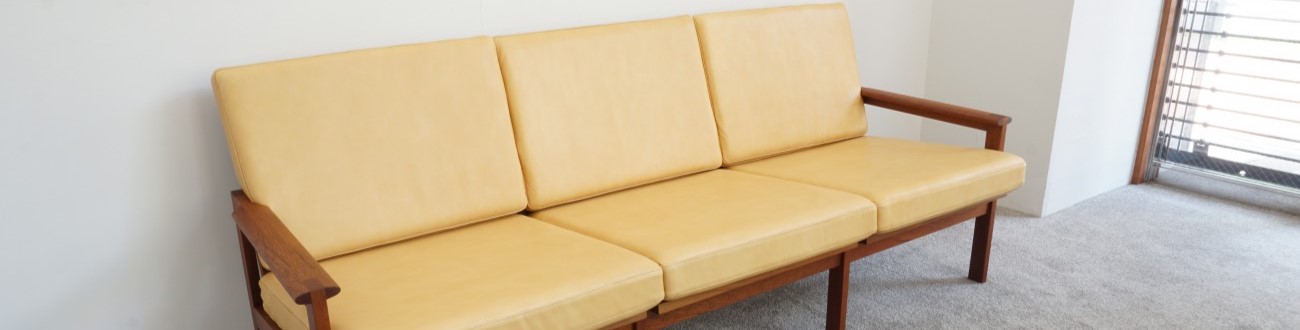 Illum Wikkelso Niels Eilersen Capella sofa Teak × aniline leather / イルム・ヴィケルソーデザインのカペラシリーズ（チーク×アニリンレザー）ソファ