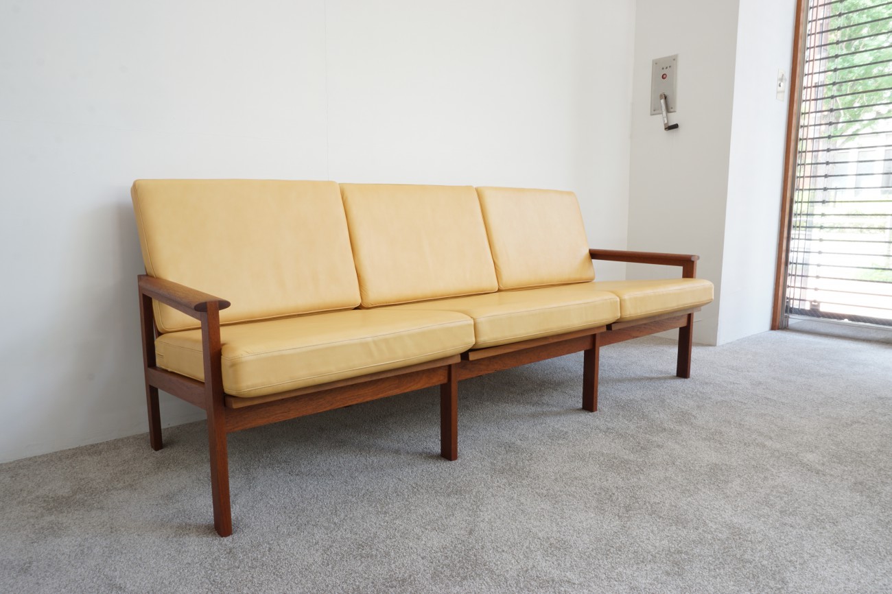 Illum Wikkelso Niels Eilersen Capella sofa Teak × aniline leather / イルム・ヴィケルソー  カペラシリーズ チーク×アニリンレザー ソファ « ビンテージ北欧家具 « デザイナーズアイテム « その他のデザイナー(Other  designer) « VINTAGE « ビンテージ北欧家具 ...