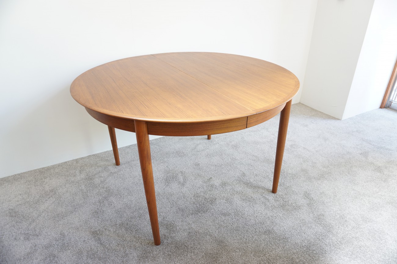 Skovby Mobelfabrik Teak round dining table / チーク 