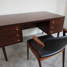 Rosewood Desk / ローズウッド デスク « ローズウッド材(Rosewood) « ビンテージ北欧家具 « デザイナーズアイテム «  VINTAGE « ビンテージ北欧家具・修理｜DECO-BOCO