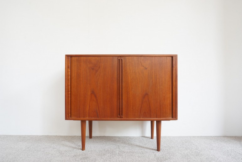 メンテナンス前 Kai kristiansen Teak Cabinet / カイクリスチャンセン チーク 蛇腹キャビネット /  stock2408-12 « メンテナンス前の在庫 « ビンテージ北欧家具 « デザイナーズアイテム « カイクリスチャンセン(kai  kristiansen) « VINTAGE « ビンテージ北欧家具・修理 ...